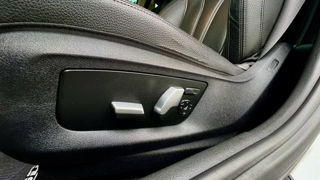 BMW寶馬 520D  第9張相片