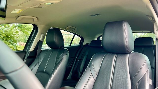 MAZDA馬自達 MAZDA 3  第5張相片