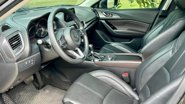 MAZDA馬自達 MAZDA 3  第7張相片