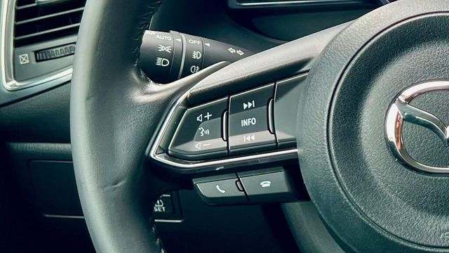 MAZDA馬自達 MAZDA 3  第15張相片