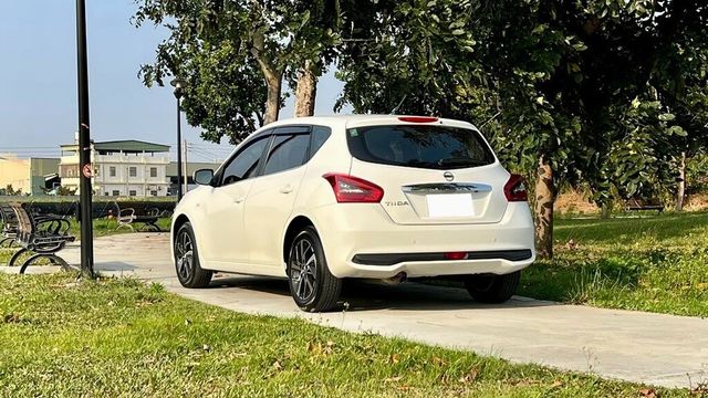 NISSAN日產 TIIDA  第3張相片