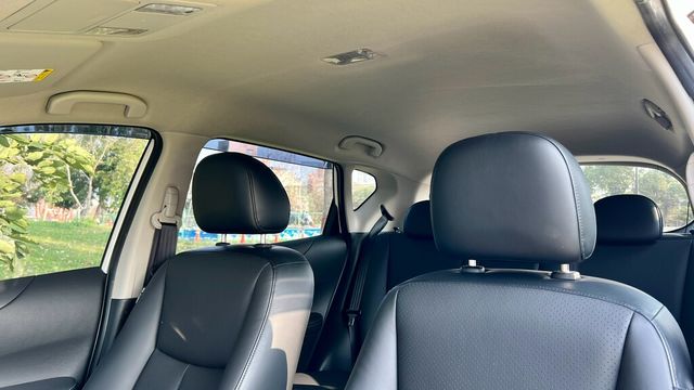 NISSAN日產 TIIDA  第5張相片