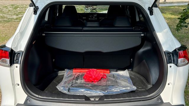 TOYOTA豐田 COROLLA CROSS HYBRID  第17張相片