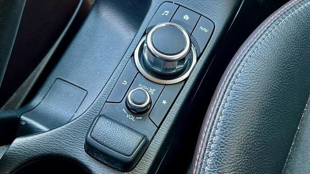 MAZDA馬自達 MAZDA 2  第7張相片