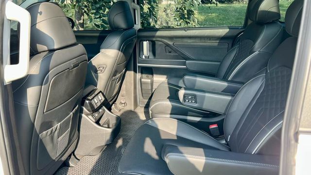 HYUNDAI現代 CUSTIN  第5張相片