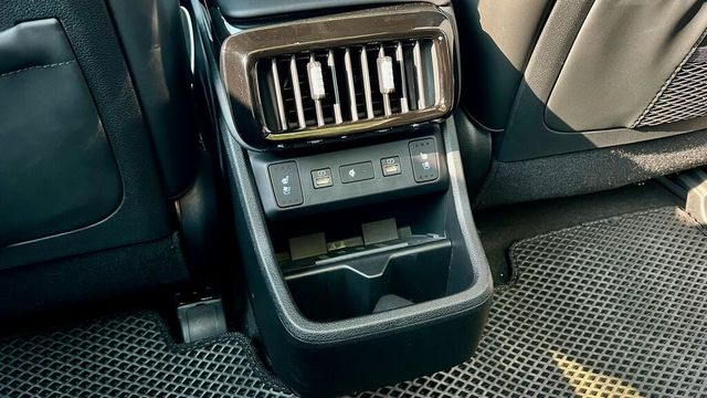 HYUNDAI現代 CUSTIN  第8張相片