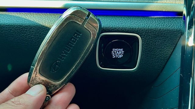 HYUNDAI現代 CUSTIN  第13張相片