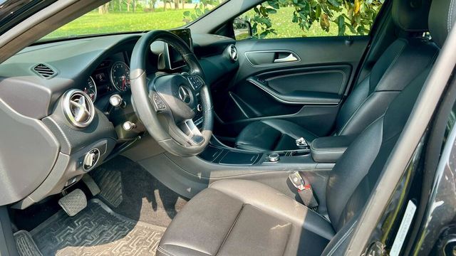 M-BENZ賓士 A180  第4張相片