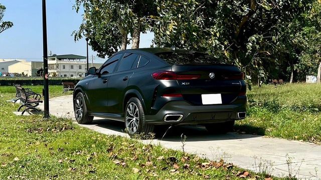 BMW寶馬 X6 XDRIVE40I  第2張相片