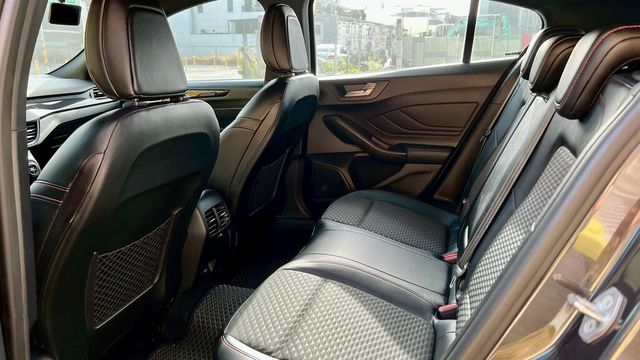 FORD福特 FOCUS ST  第5張相片