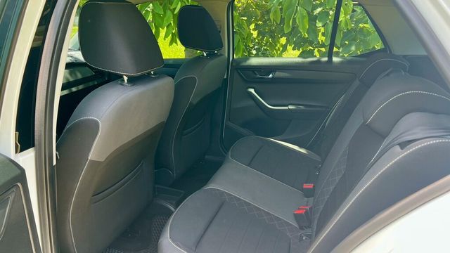 SKODA司科達 FABIA  第5張相片