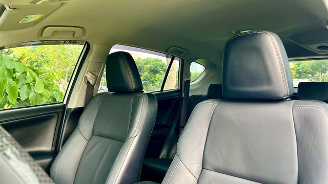 TOYOTA豐田 RAV4  第3張相片