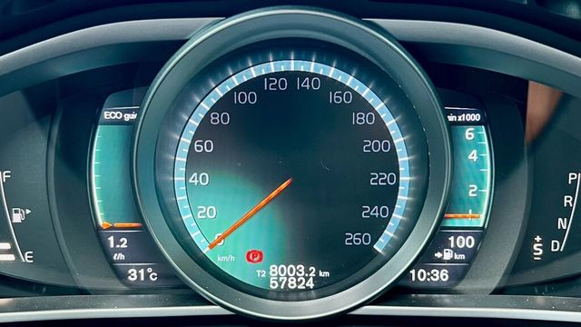VOLVO富豪 V40  第13張相片