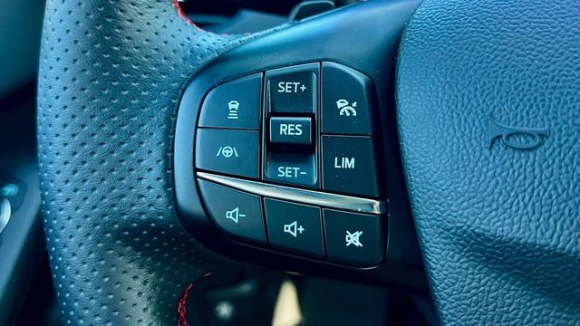 FORD福特 FOCUS  第8張相片