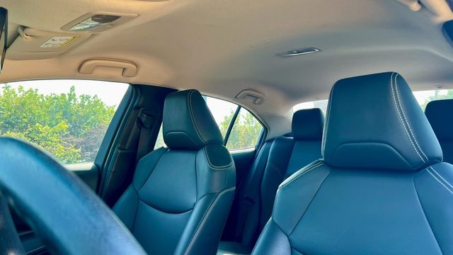 TOYOTA豐田 ALTIS  第2張相片