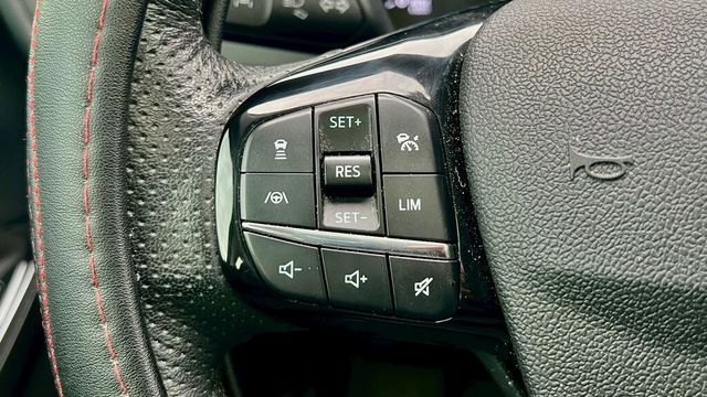 FORD福特 KUGA  第7張相片