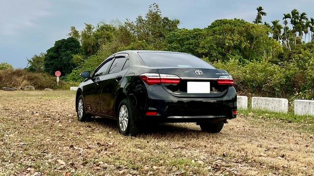 TOYOTA豐田 ALTIS  第2張相片