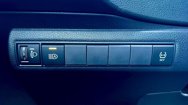 TOYOTA豐田 COROLLA ALTIS HYBRID  第9張相片