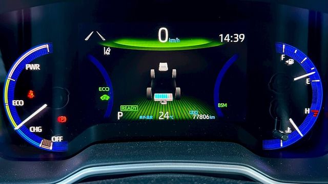 TOYOTA豐田 COROLLA ALTIS HYBRID  第15張相片