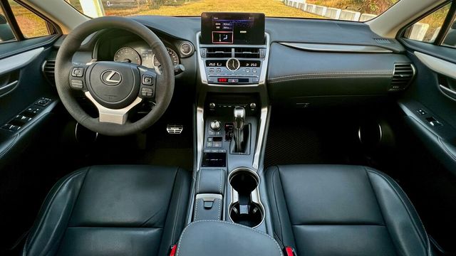 LEXUS凌志 NX200  第5張相片