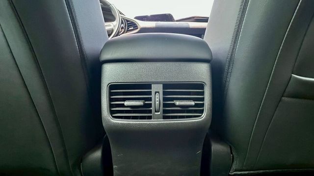 MAZDA馬自達 MAZDA 3  第12張相片