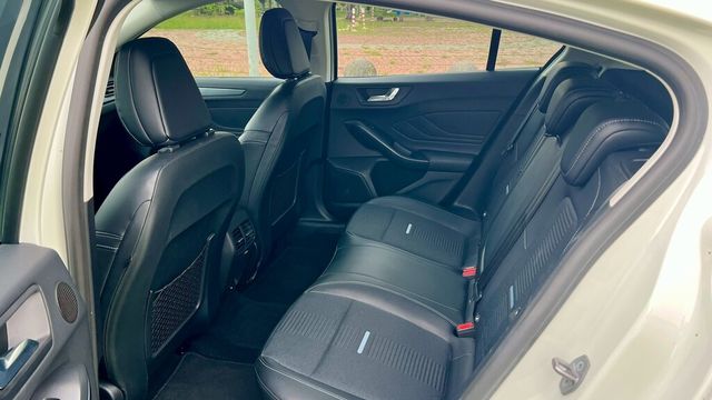 FORD福特 FOCUS ACTIVE  第5張相片