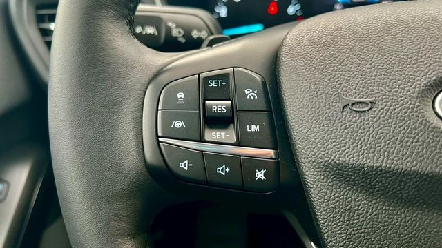 FORD福特 FOCUS ACTIVE  第8張相片