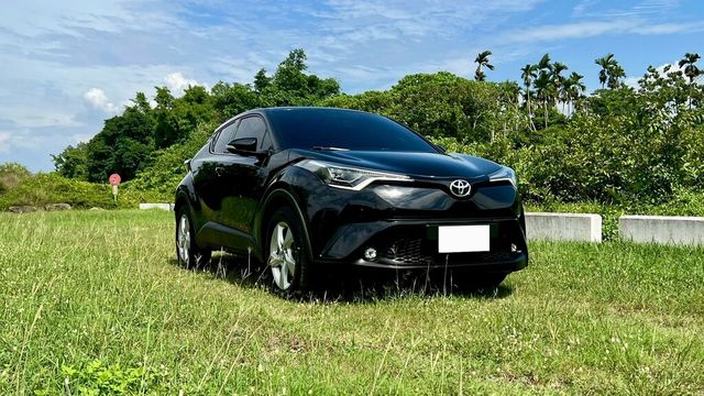 TOYOTA豐田 C-HR  第1張相片