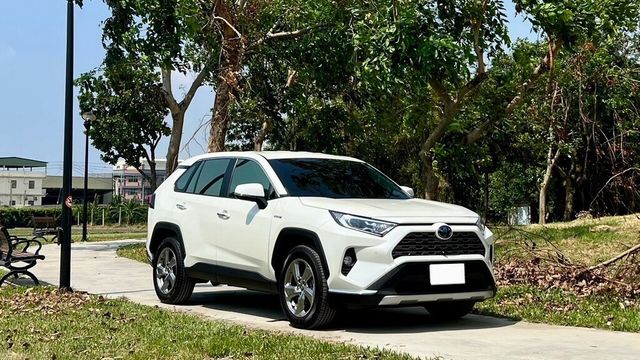 TOYOTA豐田 RAV4  第1張相片