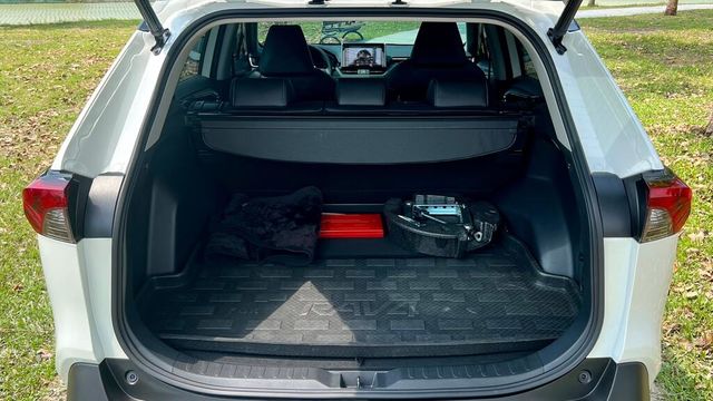 TOYOTA豐田 RAV4  第13張相片