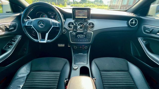 M-BENZ賓士 CLA250  第6張相片