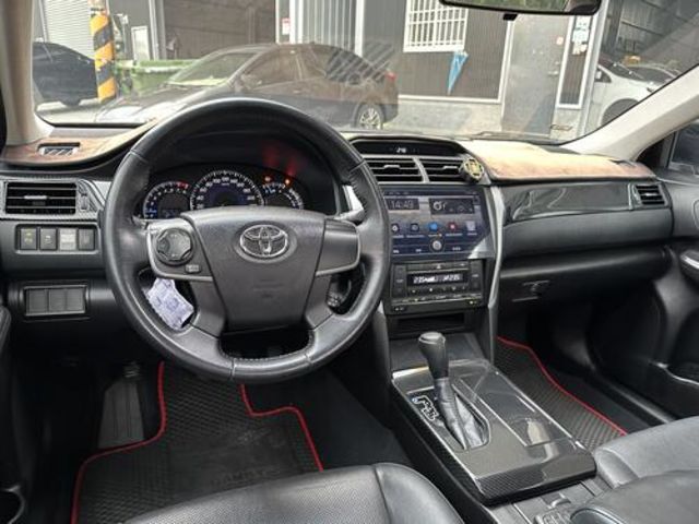 TOYOTA豐田 CAMRY  第2張相片