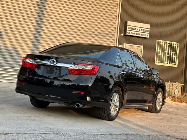 TOYOTA豐田 CAMRY  第2張相片