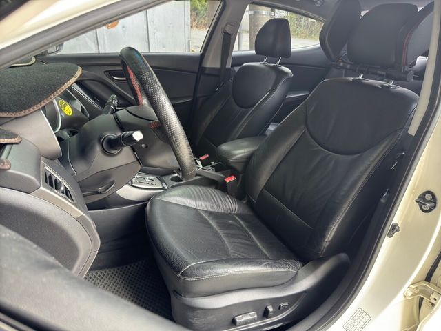 HYUNDAI現代 ELANTRA  第1張相片