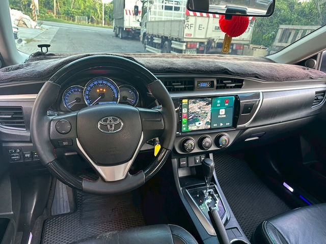 TOYOTA豐田 ALTIS  第3張相片