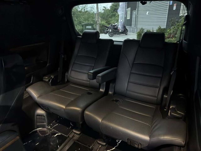 TOYOTA豐田 ALPHARD  第6張相片