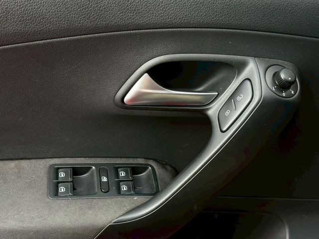 VOLKSWAGEN福斯 POLO  第8張相片