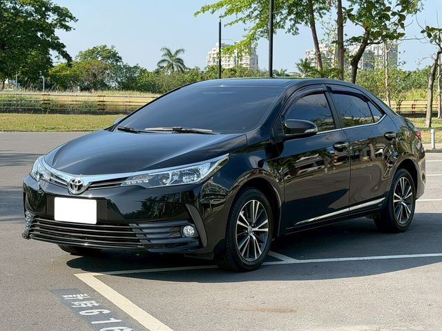 TOYOTA豐田 ALTIS  第1張相片