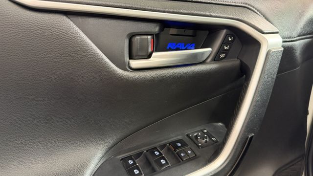 TOYOTA豐田 RAV4  第10張相片
