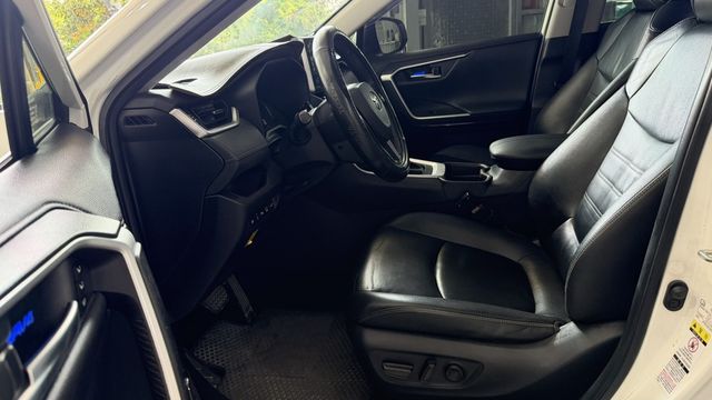 TOYOTA豐田 RAV4  第11張相片