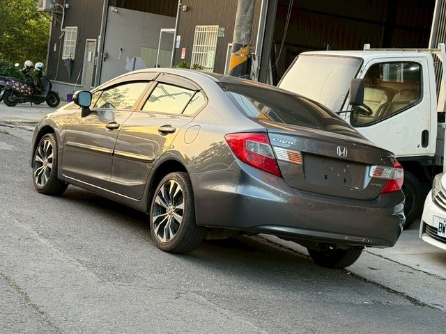 HONDA本田 CIVIC  第2張相片