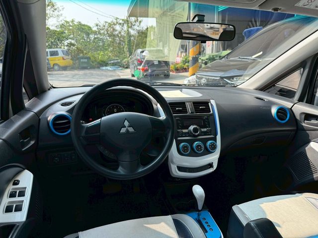 MITSUBISHI三菱 COLT PLUS  第3張相片