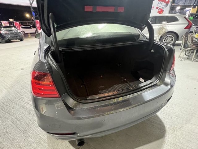 全車原版件，沒有業務抽佣、老闆直賣車價最便宜，不用殺價就很便宜。  第6張相片
