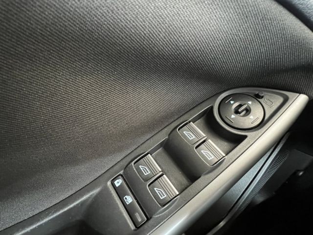 沒有業務抽佣、老闆直賣車價最便宜，不用殺價就很便宜。  第15張相片