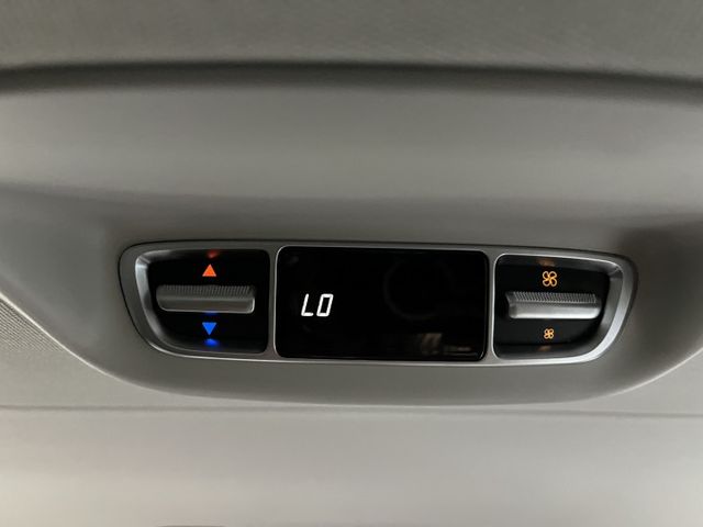 M-Benz V250d 柴油 奢華8人座 商用自用極佳  第17張相片