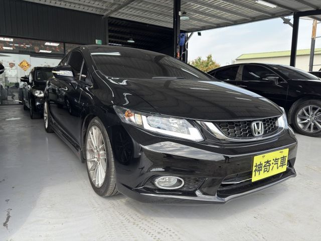 CIVIC  第2張相片