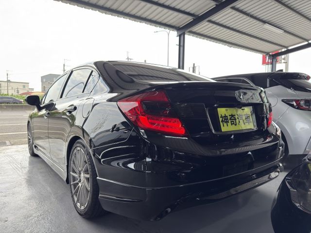 CIVIC  第4張相片