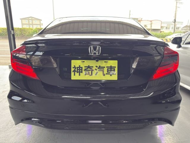 CIVIC  第5張相片