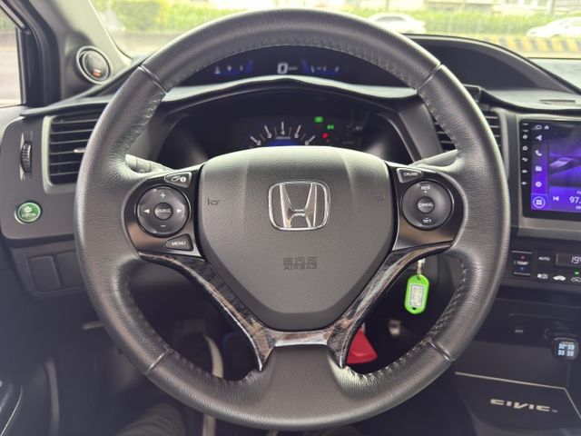 CIVIC  第9張相片