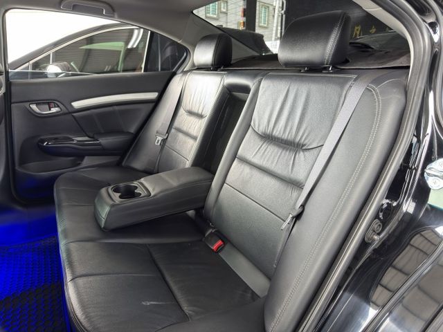 CIVIC  第14張相片